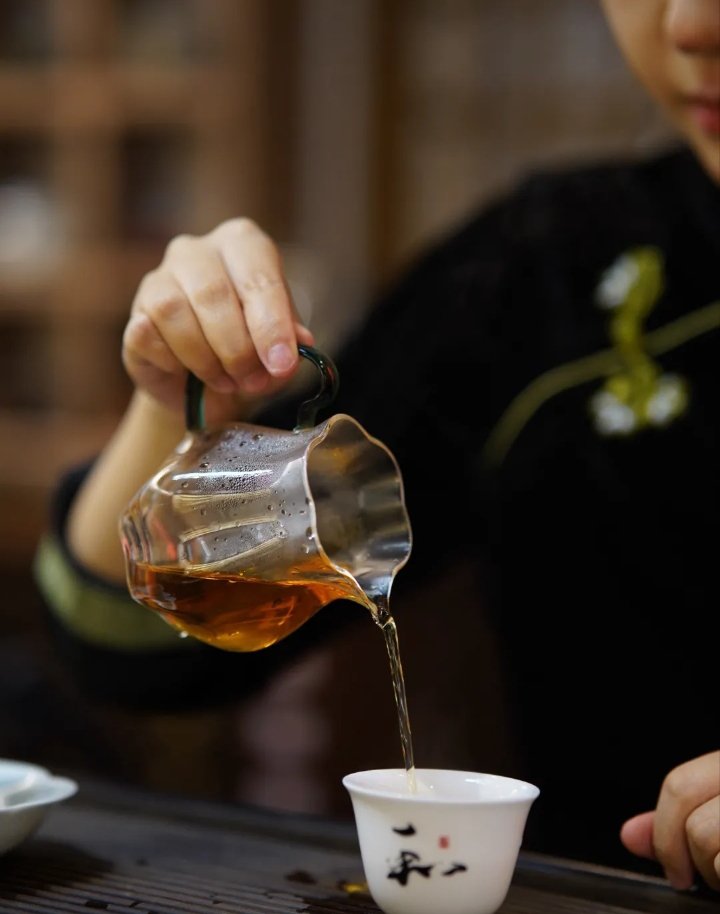 澳门新城区如何约到鸡公司/澳门新城区咋约得便宜的鸡怎么约/约的鸡公司fds